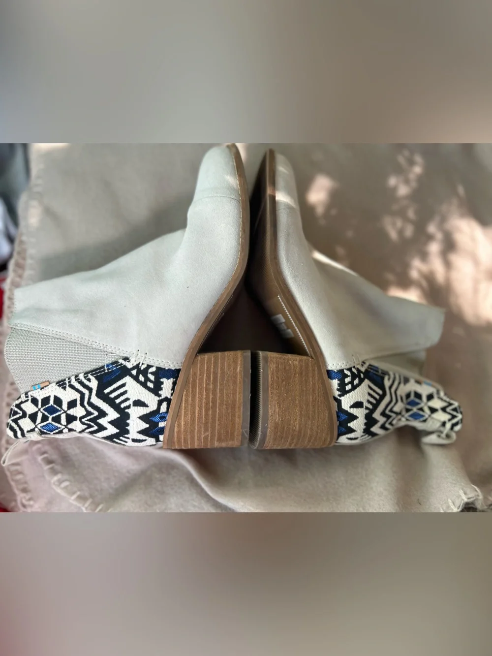 Toms chelsea cream